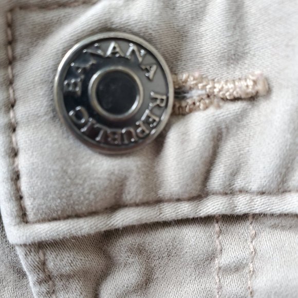 Banana Republic - Picture 4 of 6